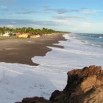 Poneloya | Una playa con variada vida nocturna para los jóvenes 2